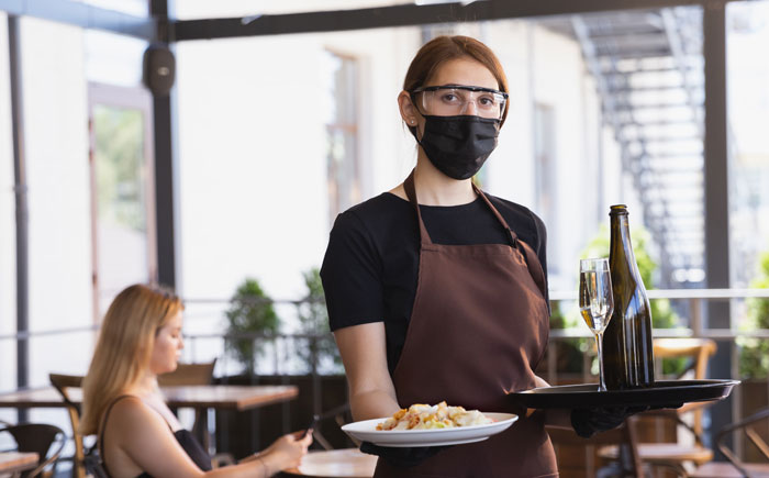 Managing-covid-19-trends-for-grocery-stores-and-restaurants real-time actionable insight increases employee satisfaction